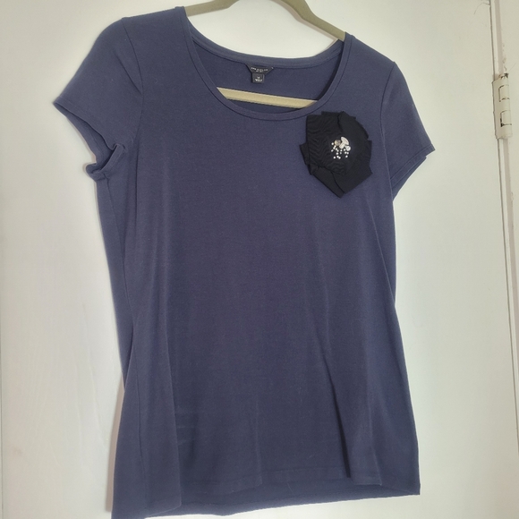 Ann Taylor Tops - Ann Taylor M Embellished Flower Top